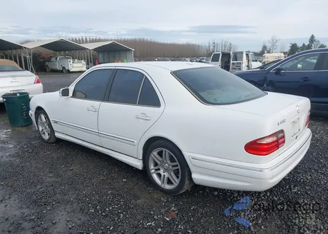 2000 Mercedes-Benz E 430 z USA, uszkodzony, nr VIN WDBJF70J9YB040502